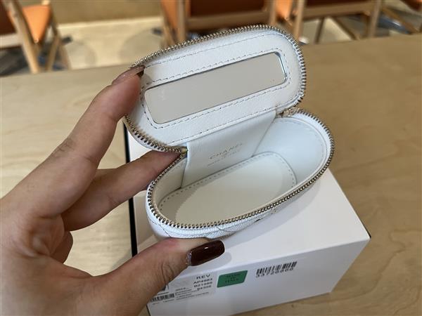 2026127215430399 470